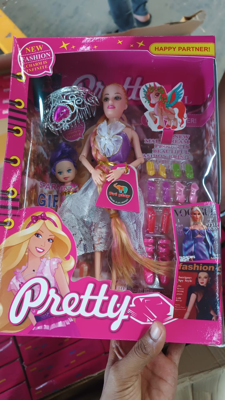 Fashion Doll with Baby Accessories Set (Mix Design) Fashion Doll with Baby Accessories Set (Mix Design)